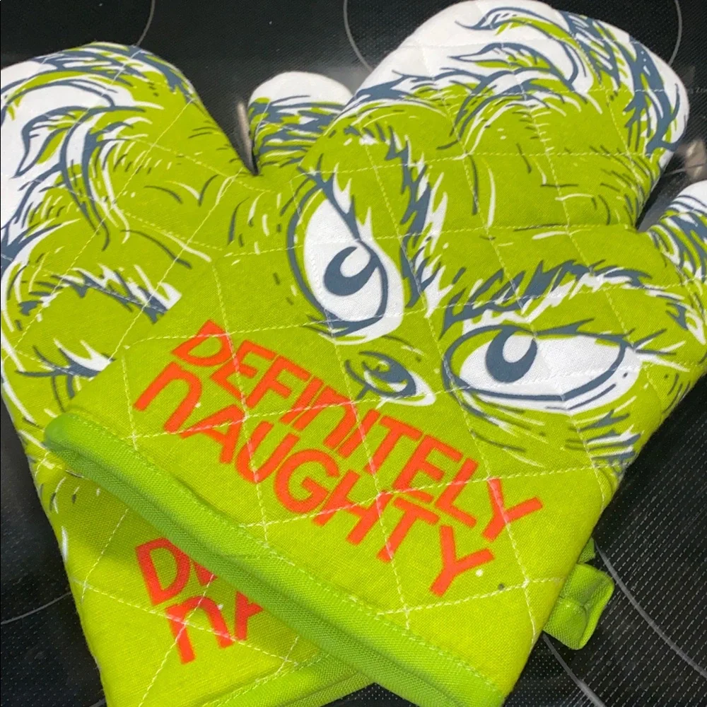 Dr. Seuss Grinch Defiantly Naughty‎ Oven Mitts Set  Green White Red NWT